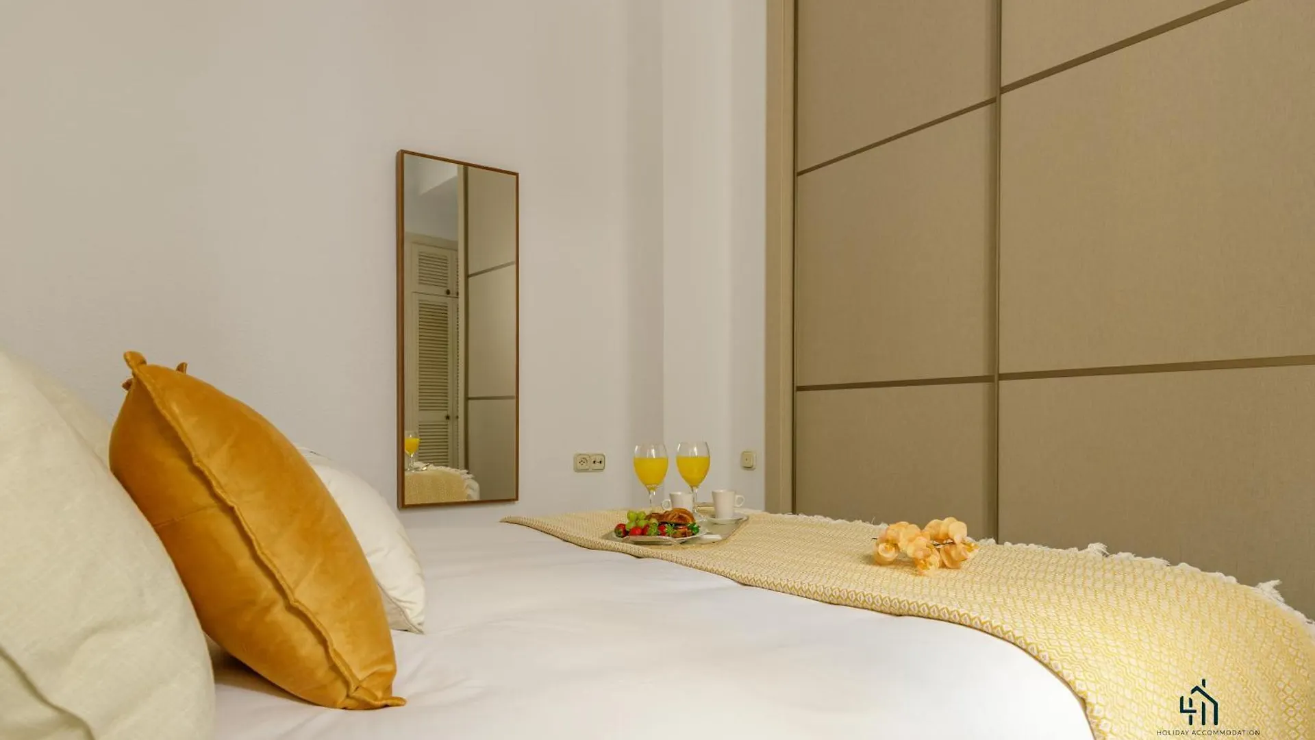 Living4Malaga Amazonia Center Apartment