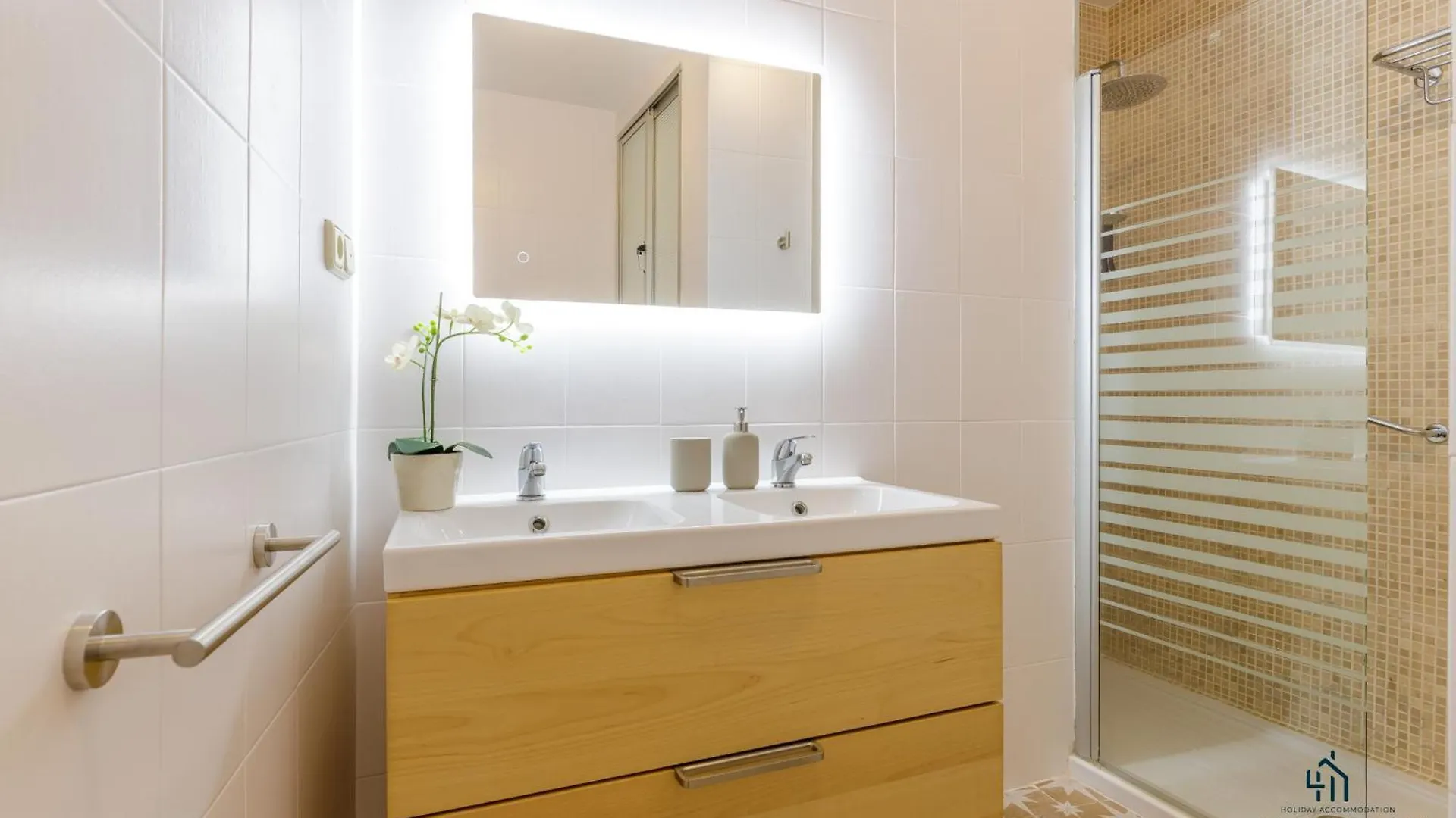 Living4Malaga Amazonia Center Apartment