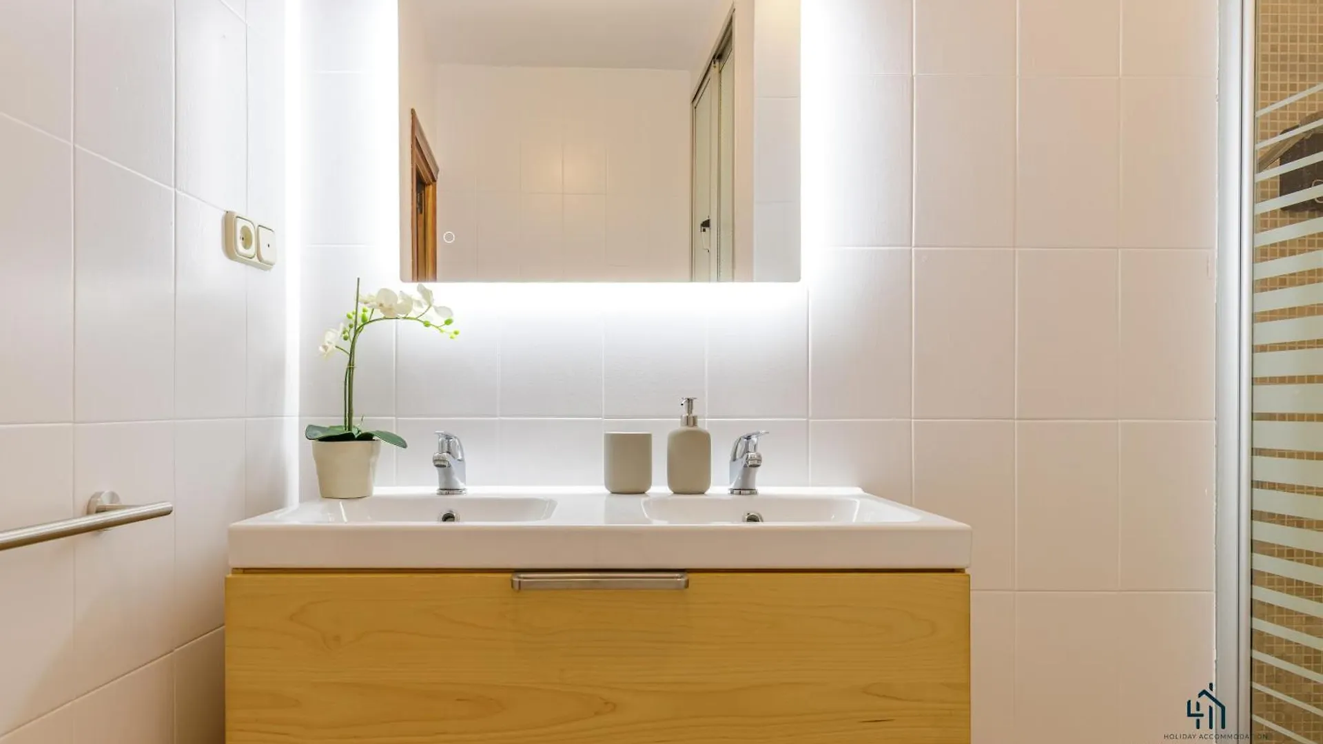 Living4Malaga Amazonia Center Apartment